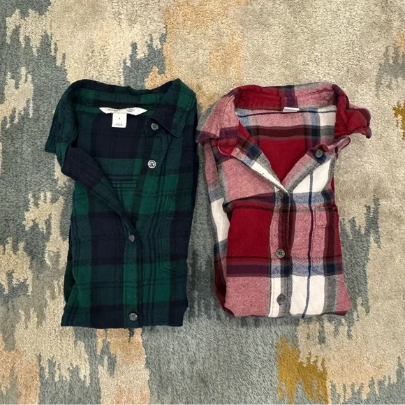 🚨 Bundle of 2 Old Navy Classic Plaid Tops - Picture 4 of 10